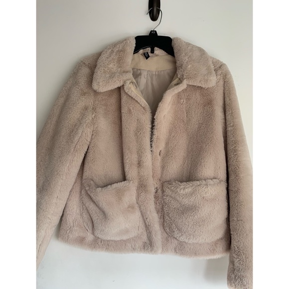 NWOT H&M Beige Faux Fur Lined Jacket - Picture 3 of 4